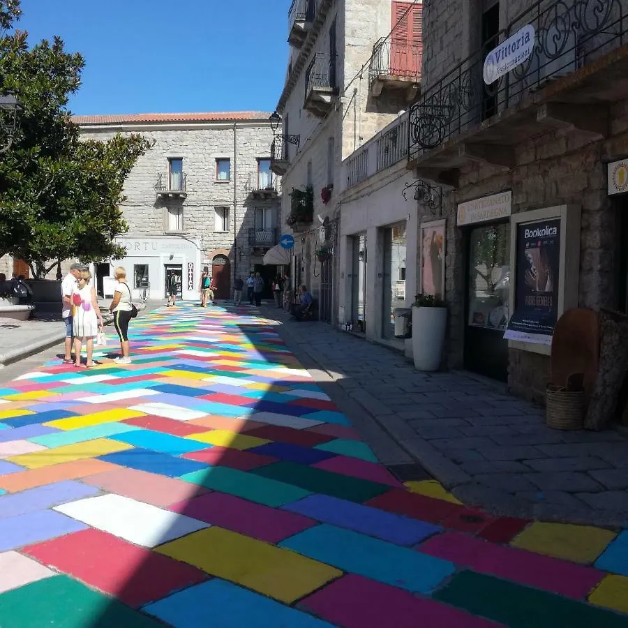 B&B Piazza di L'Ara Tempio Pausania 2*,  Italia