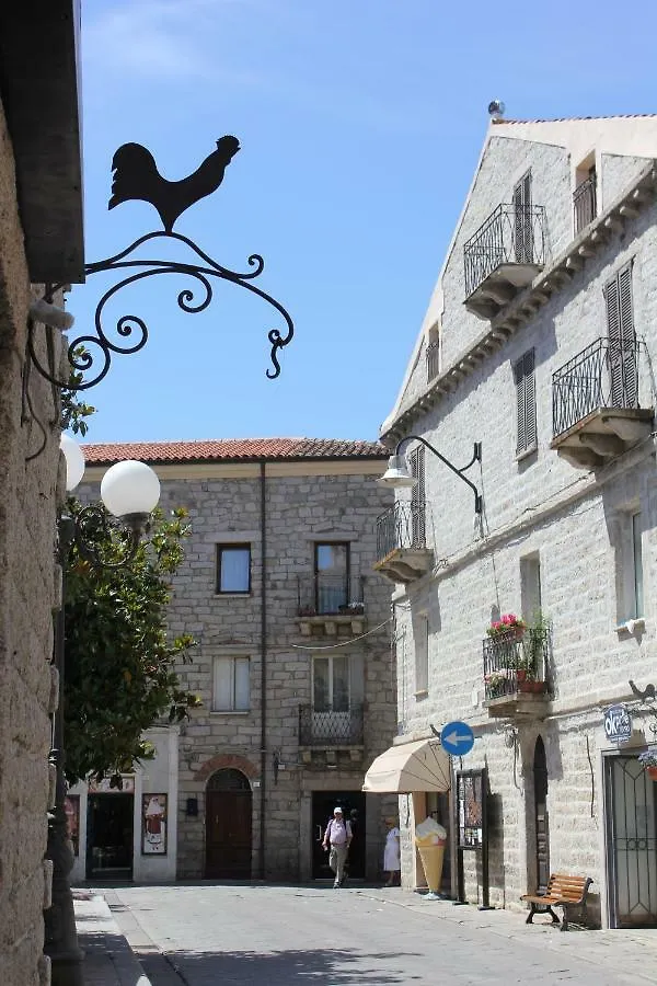 B&B Piazza Di L'Ara Tempio Pausania Italien
