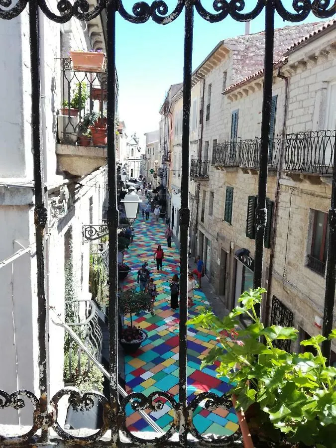 B&B Piazza Di L'Ara Tempio Pausania 2*,